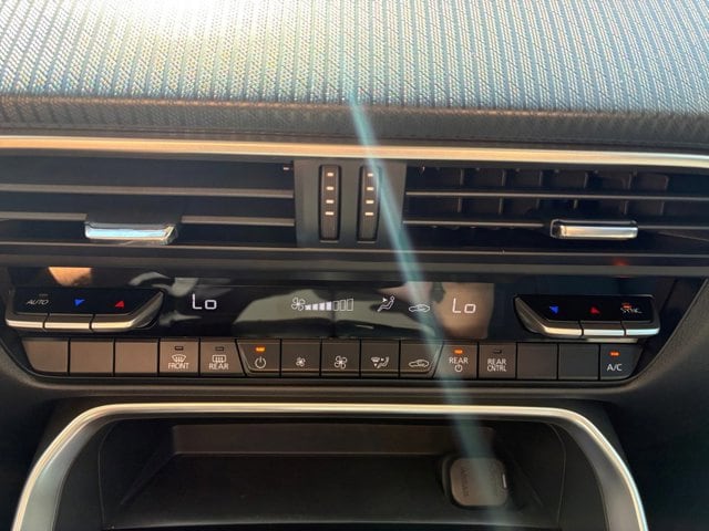 2026 Mazda CX-90 Select Package - Photo 18