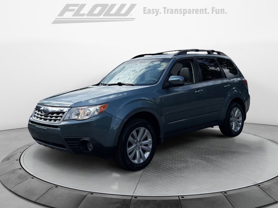 2011 Subaru Forester 2.5X Limited photo 3