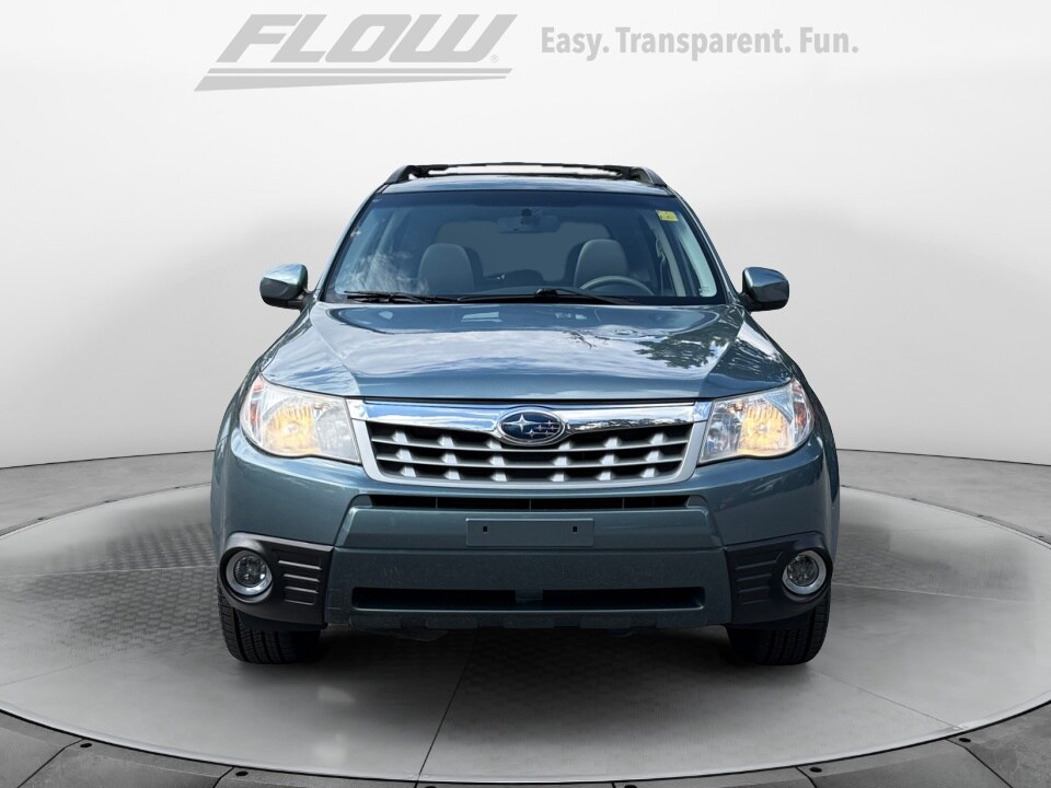 2011 Subaru Forester 2.5X Limited photo 2