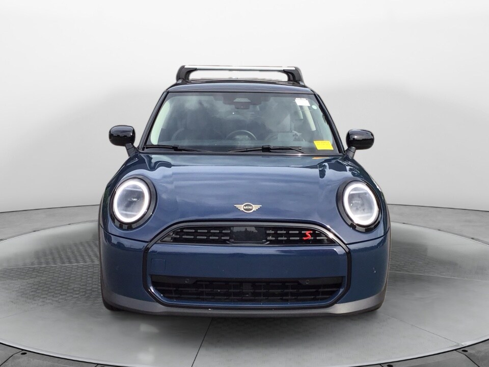 2025 Mini Cooper Hardtop S photo 2