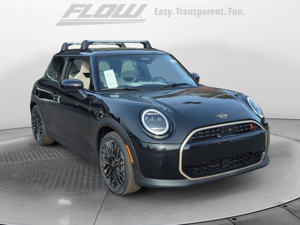 2026 MINI Hardtop 2 Door S's photo