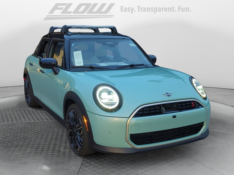 2026 MINI Hardtop 4 Door S's photo