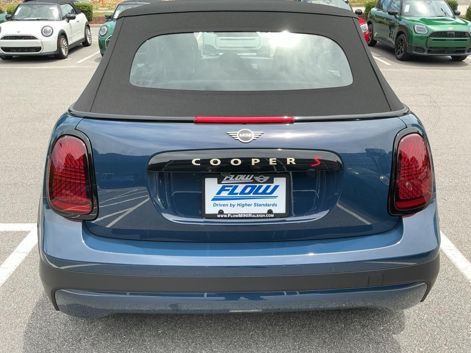 2026 MINI Convertible S - Photo 14