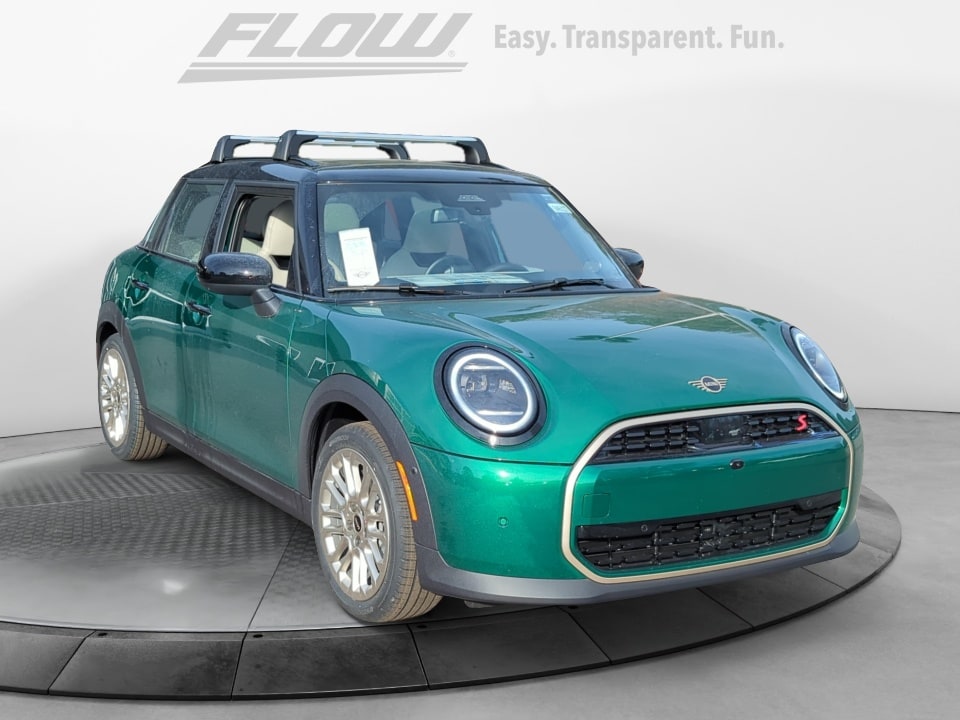 2026 MINI Hardtop 4 Door S's photo