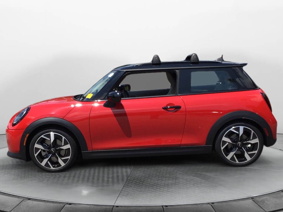 2025 Mini Cooper Hardtop S photo 4