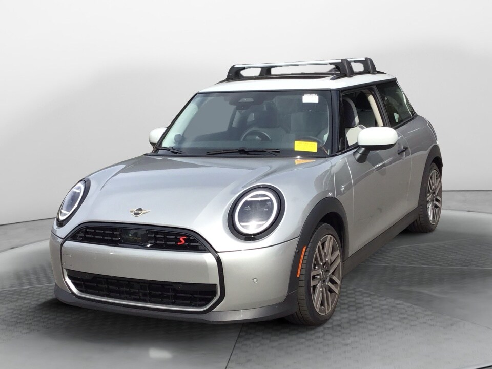 2025 Mini Cooper Hardtop S photo 2