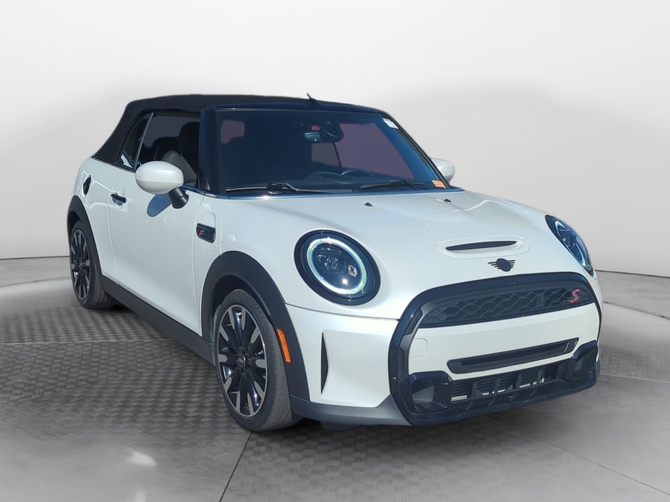 2023 MINI Convertible Cooper S's photo