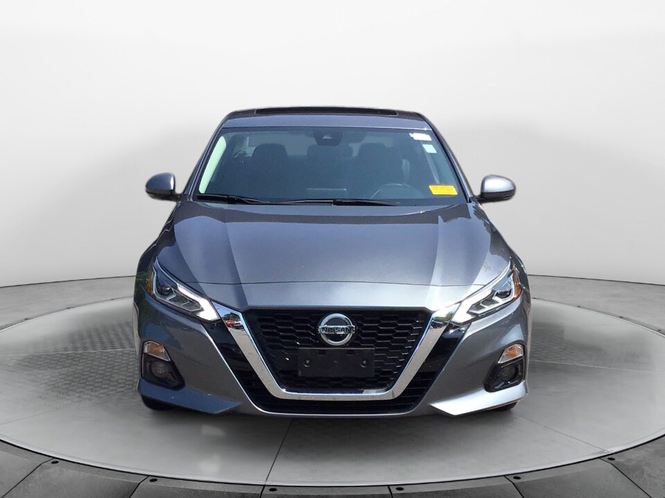 2021 Nissan Altima 2.5 Platinum photo 2
