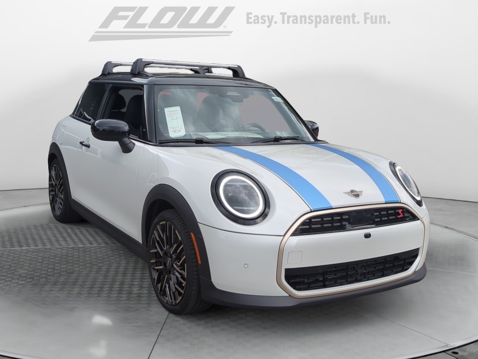 2026 MINI Hardtop Cooper S's photo