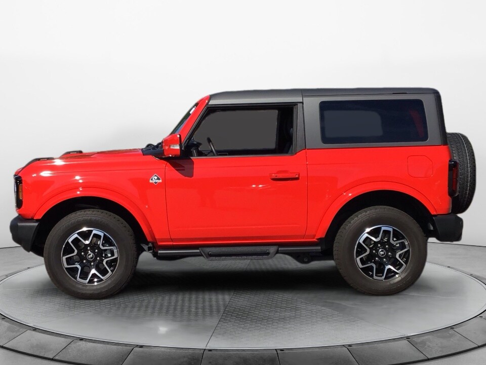 2023 Ford Bronco Outer Banks photo 4