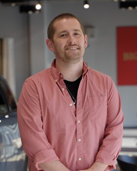 Staff member Jason Hinnont from 8b7fff5ca71b