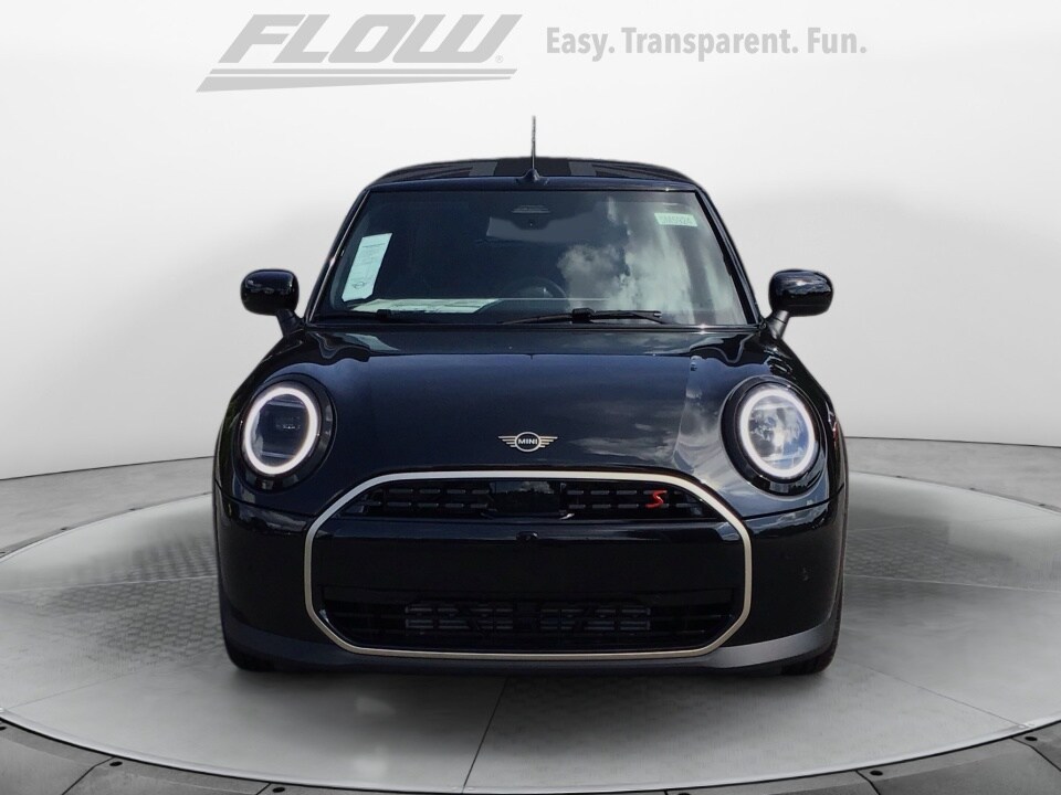 2025 Mini Cooper Convertible Iconic photo 2