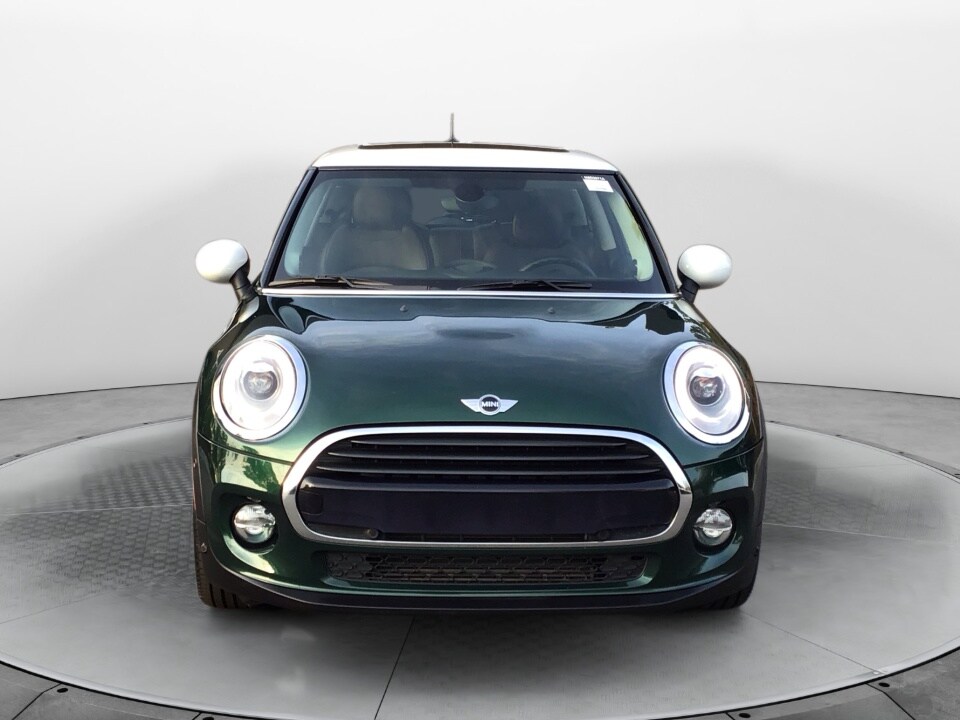 2018 Mini Cooper 2 Door Hardtop photo 2