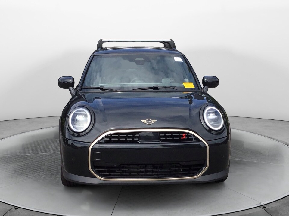 2025 Mini Cooper Hardtop S photo 2