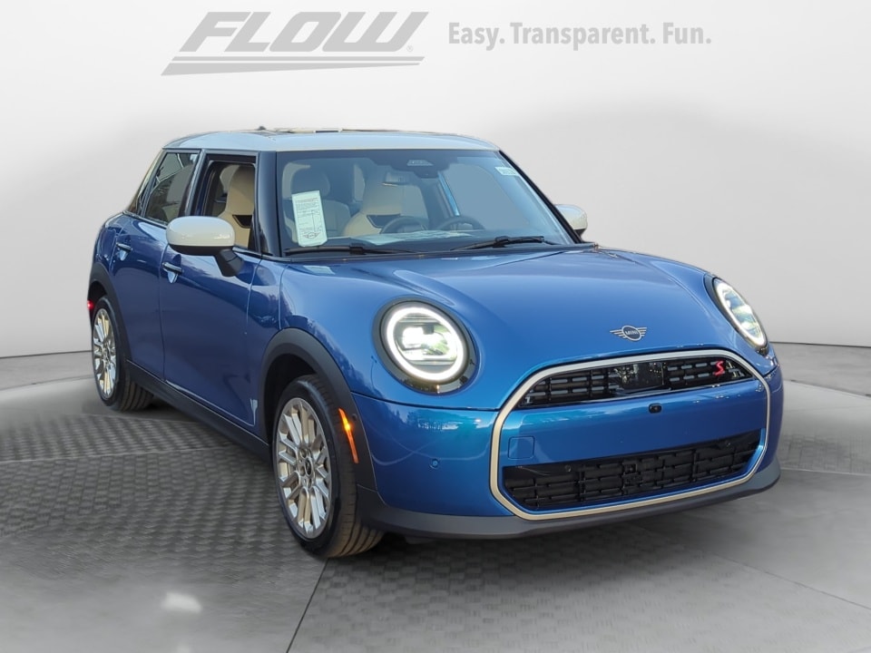 2026 MINI Hardtop Cooper S's photo