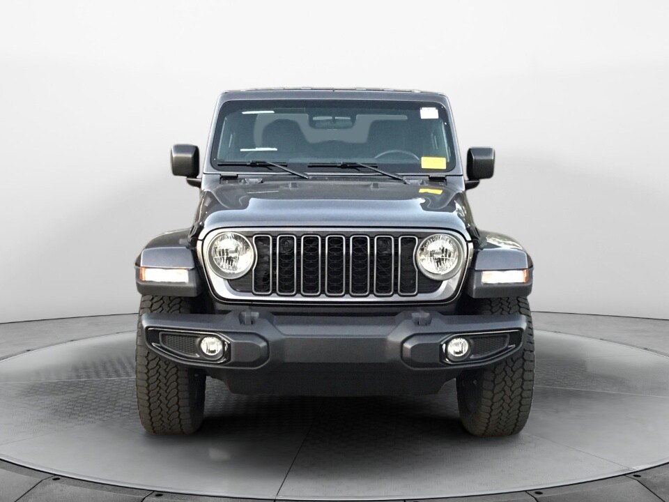 2025 Jeep Gladiator Sport photo 2