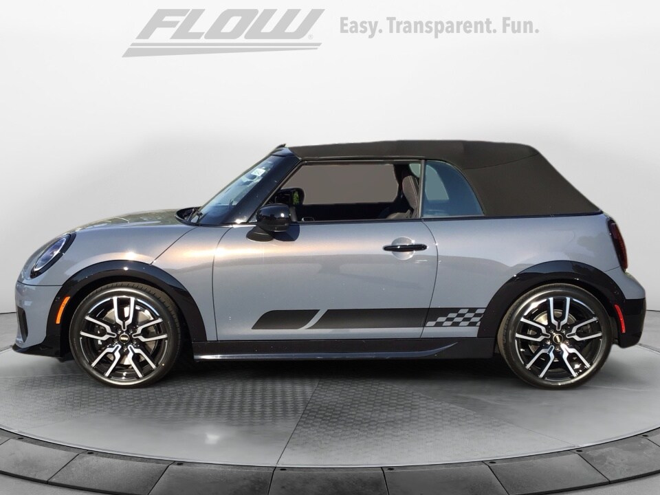 2026 Mini Cooper Convertible Iconic photo 4