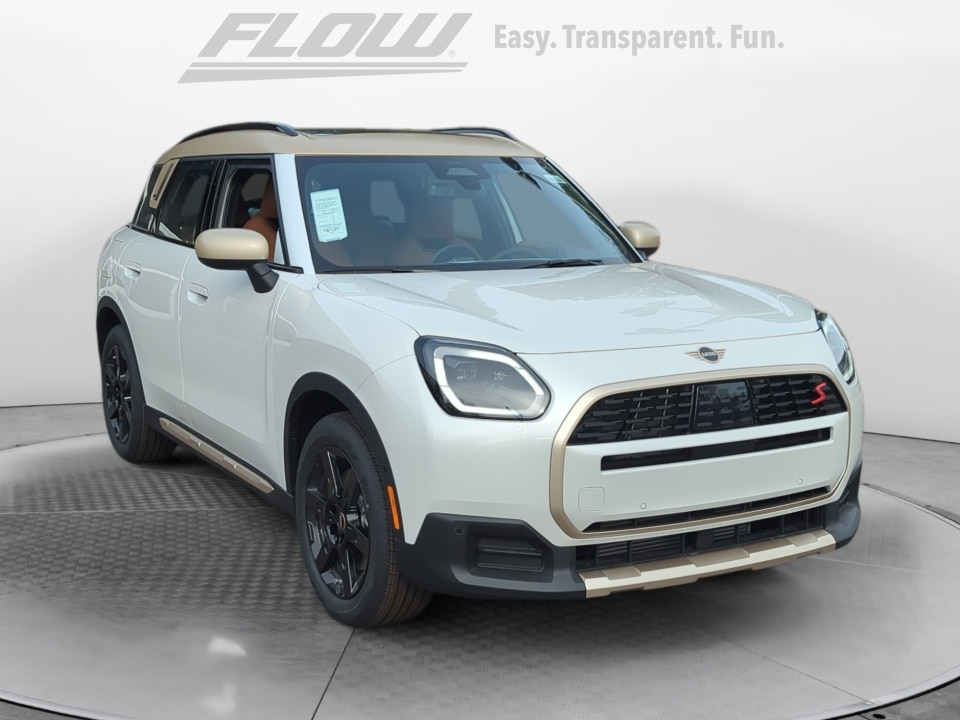2026 MINI Countryman S's photo