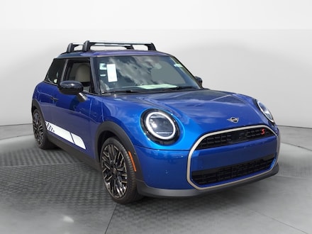 2025 MINI Hardtop 2 Door Signature Plus Hatchback