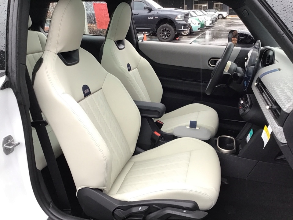2026 MINI Hardtop 2 Door - Photo 28