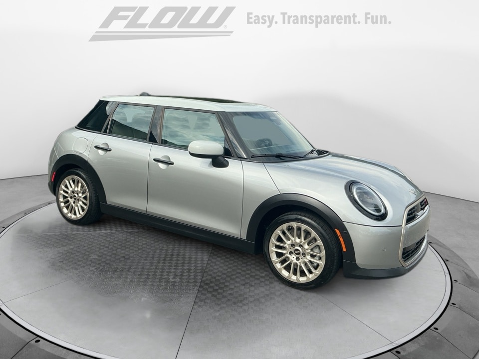 2026 MINI Hardtop Cooper S's photo
