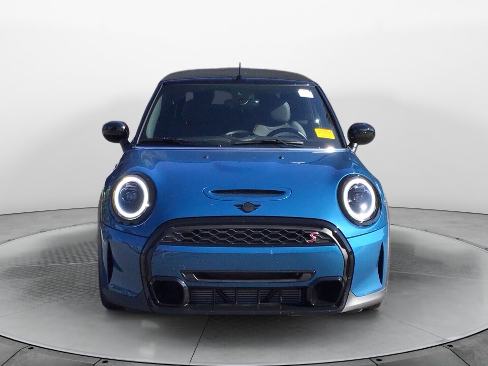 2023 Mini Cooper Convertible S photo 2