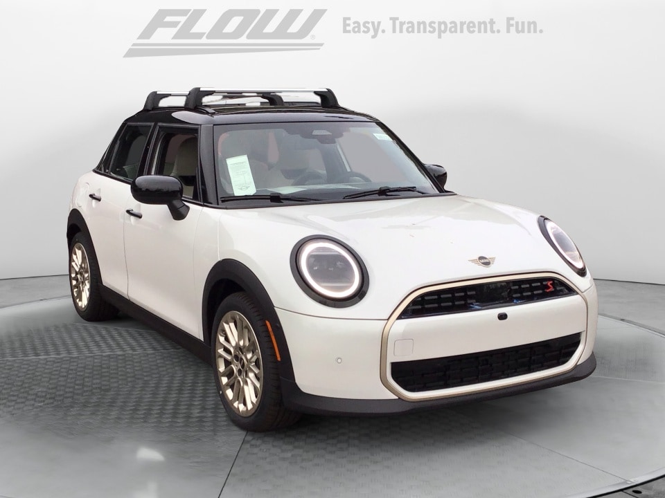 2026 MINI Hardtop 4 Door S's photo