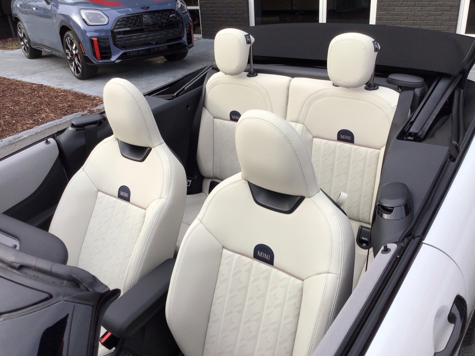 2026 MINI Convertible S - Photo 21