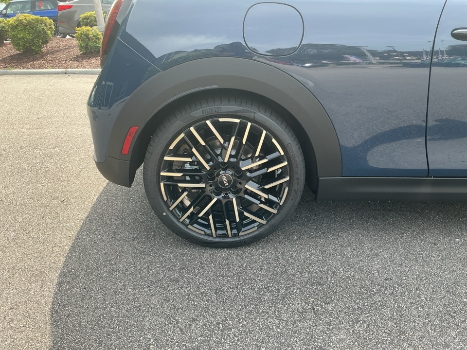 2026 MINI Hardtop 2 Door S - Photo 23