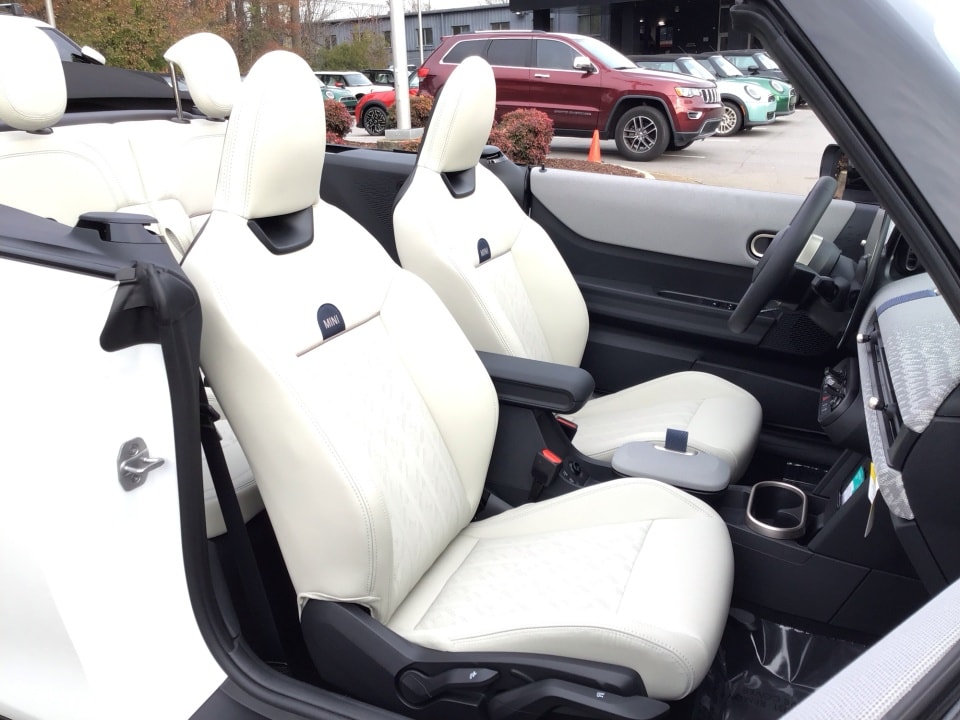 2026 MINI Convertible S - Photo 28