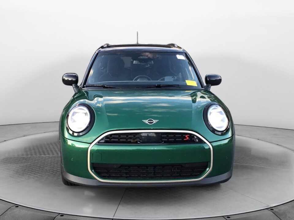 2025 Mini Cooper Hardtop S photo 2