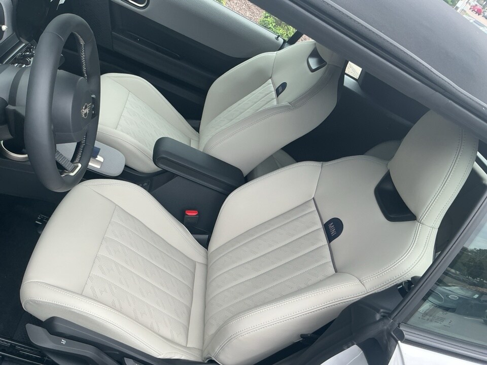 2026 MINI Convertible S - Photo 30