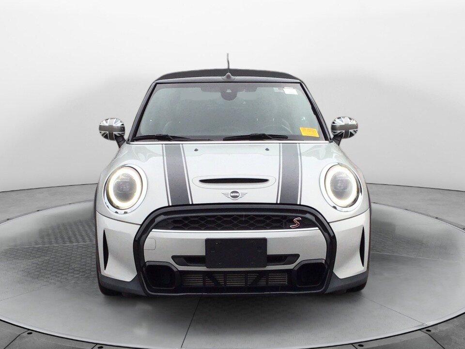 2022 Mini Cooper Convertible S photo 2