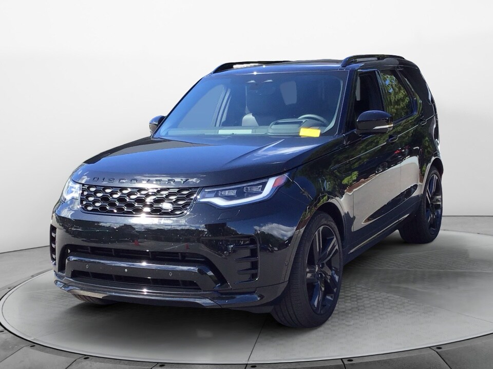 2024 Land Rover Discovery P360 Dynamic SE photo 3