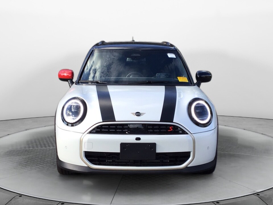 2025 Mini Cooper 4 Door Hardtop S photo 2
