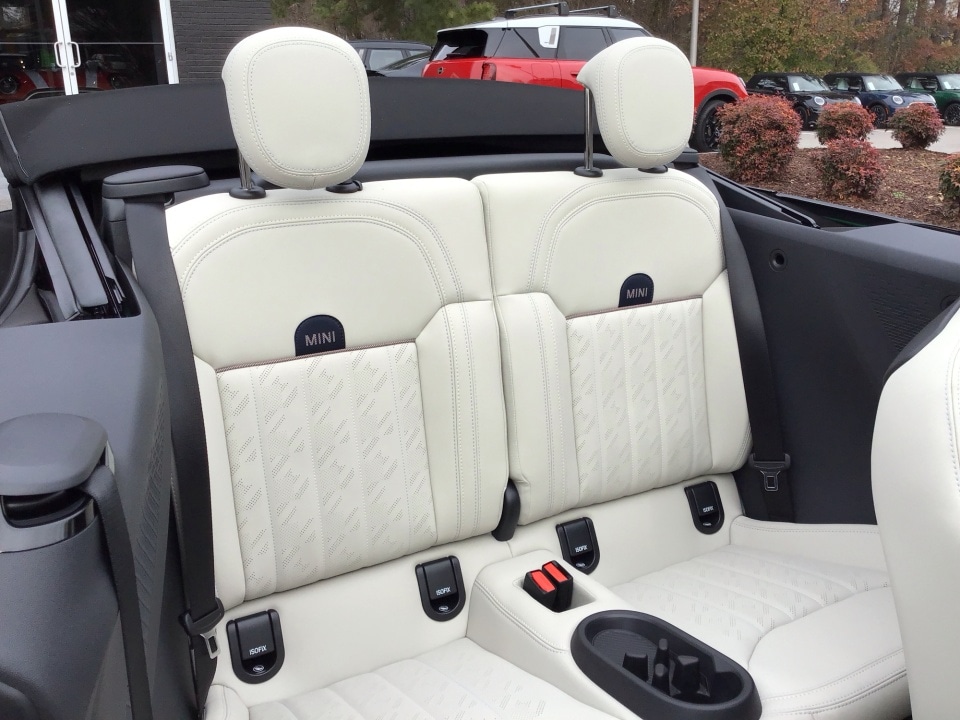 2026 MINI Convertible S - Photo 29