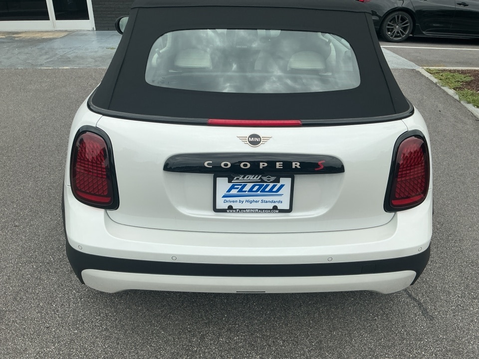 2026 MINI Convertible S - Photo 14