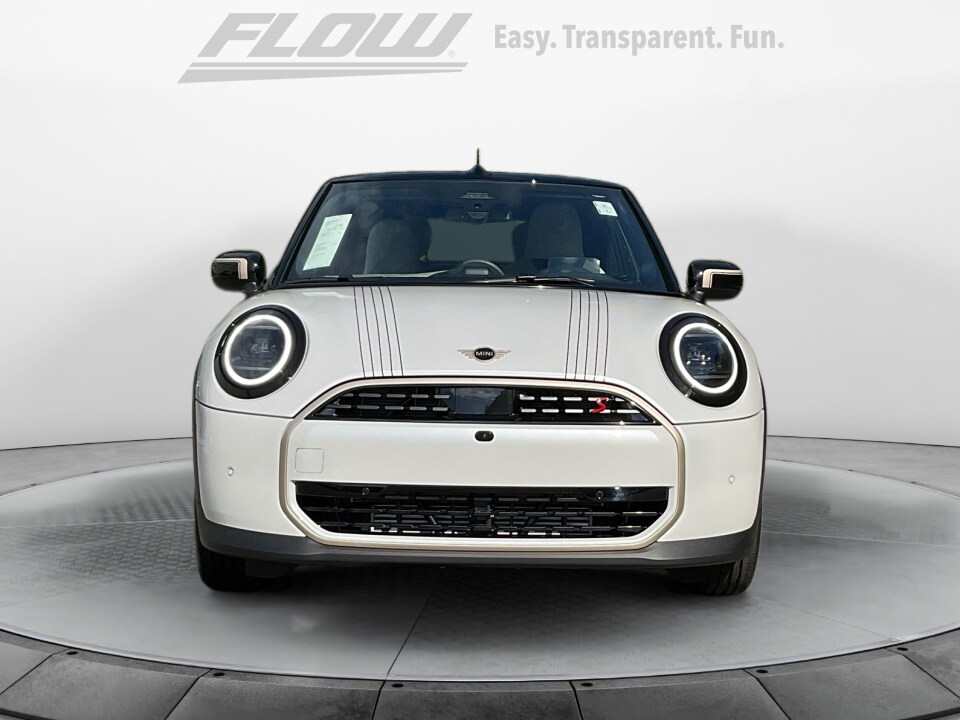 2025 Mini Cooper Convertible Iconic photo 2