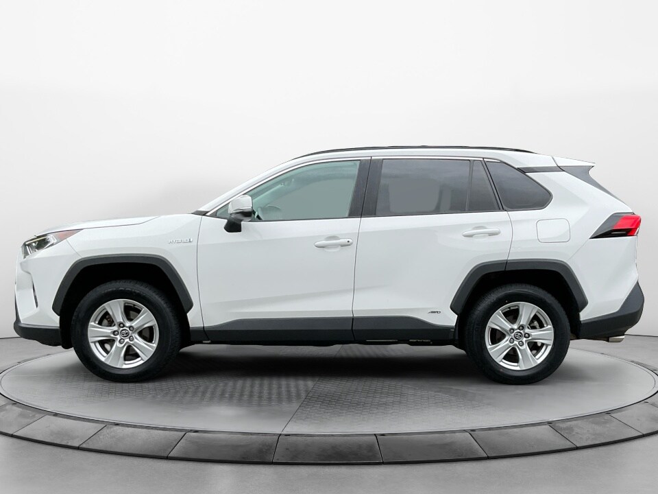 2020 Toyota RAV4 Hybrid XLE photo 4
