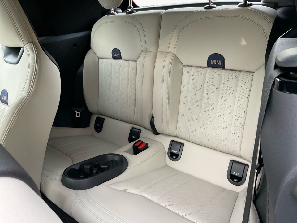 2026 MINI Convertible S - Photo 13