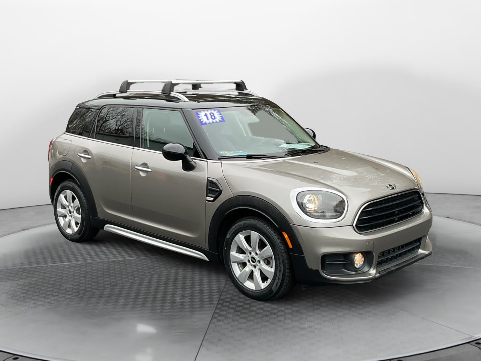 2018 MINI Countryman Base's photo