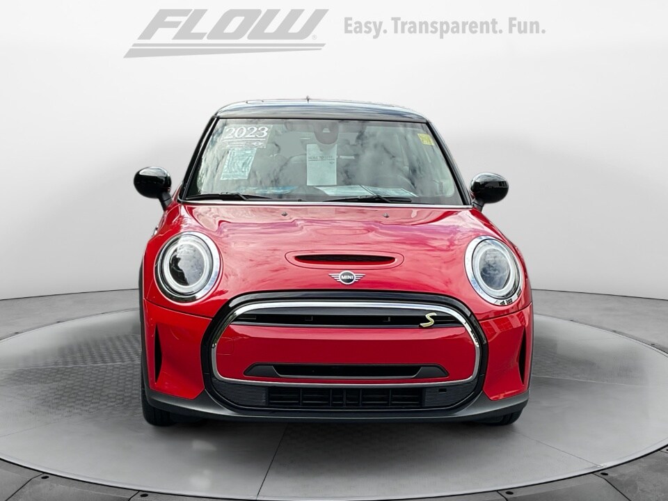 2023 Mini Cooper SE Hardtop photo 2
