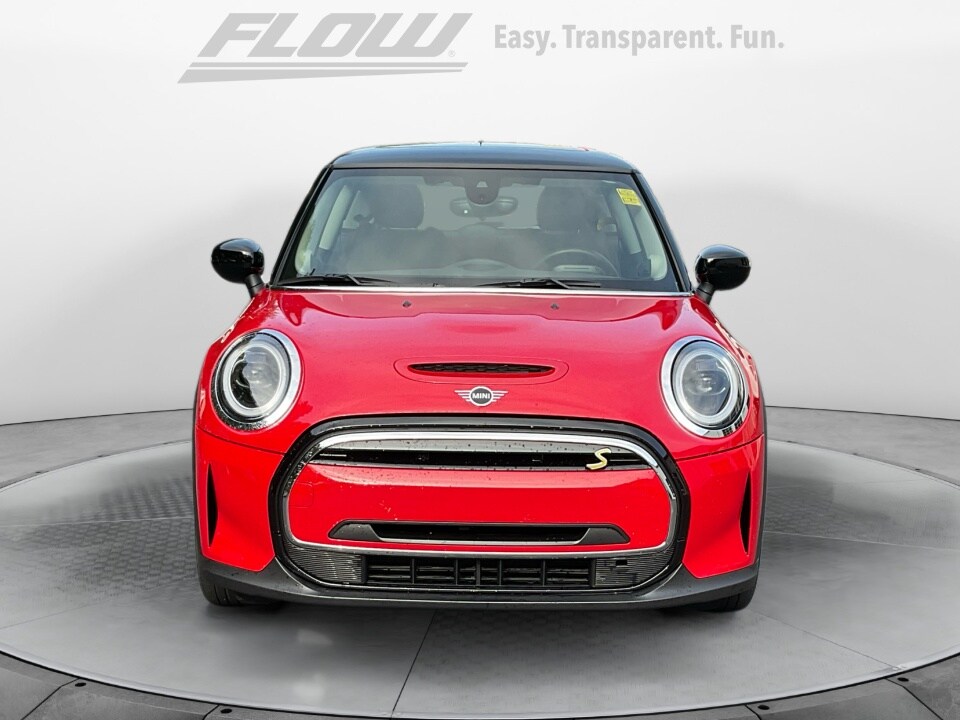 2023 Mini Cooper SE Hardtop photo 2