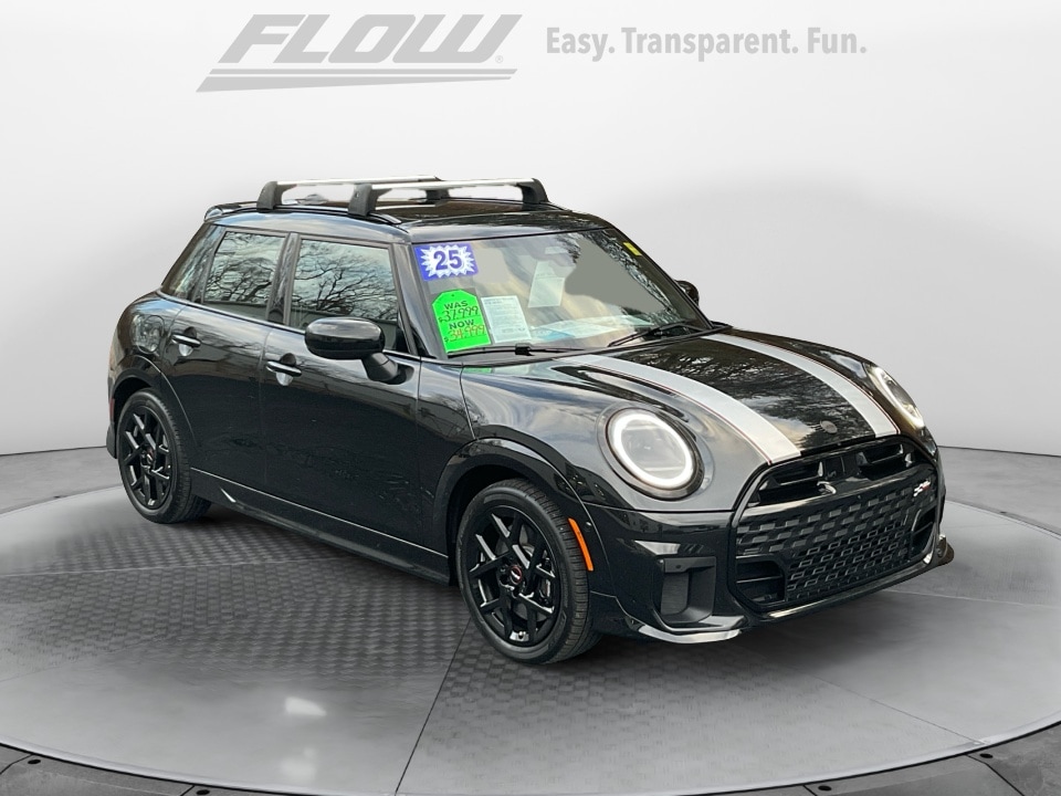 2025 MINI Hardtop 4 Door S's photo