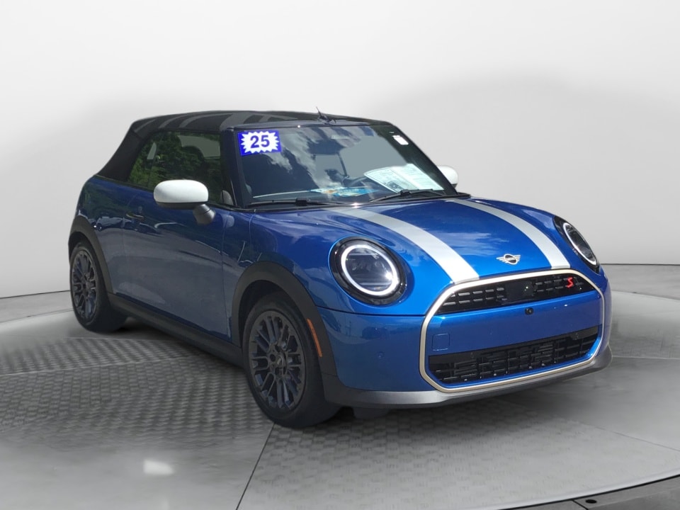 2025 MINI Convertible Cooper S's photo
