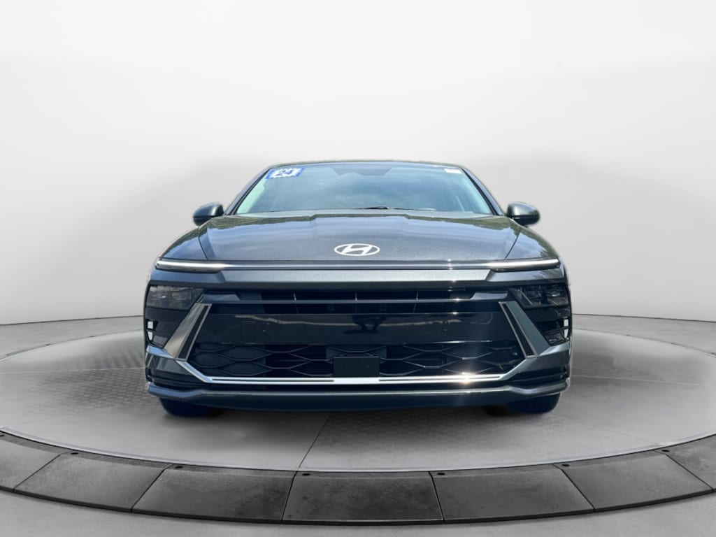 Used 2024 Hyundai Sonata Hybrid SEL Sedan