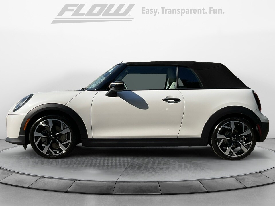 2025 Mini Cooper Convertible Iconic photo 4