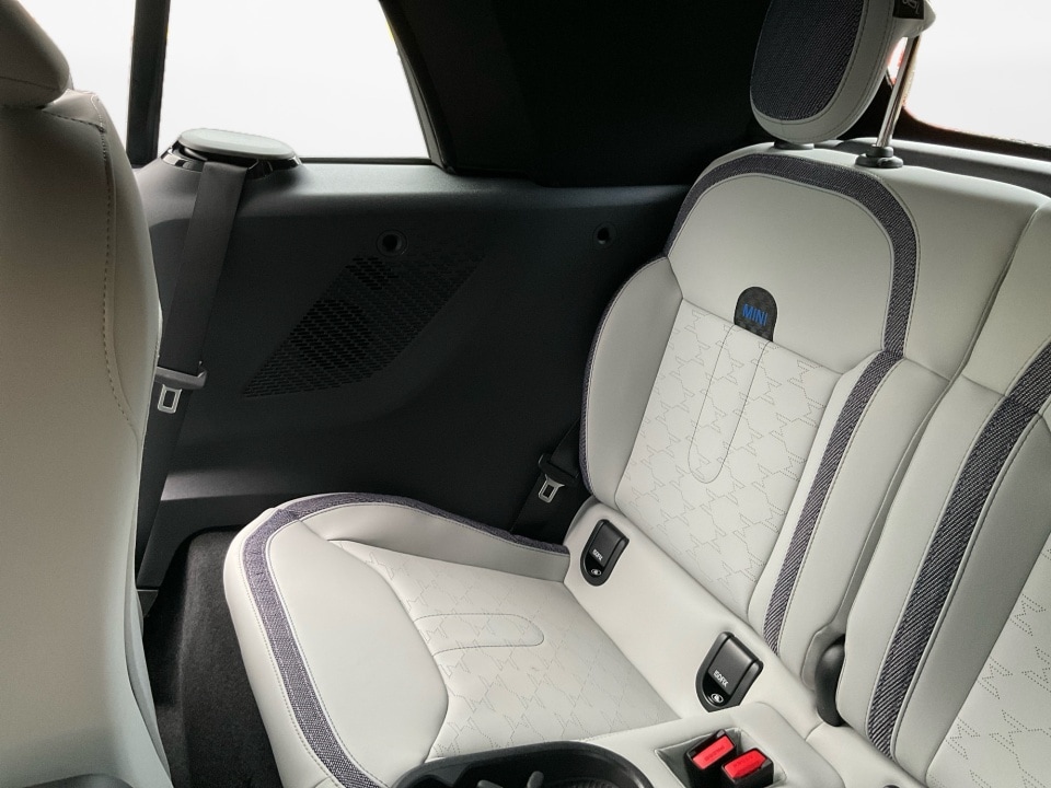 2026 MINI Convertible S - Photo 13