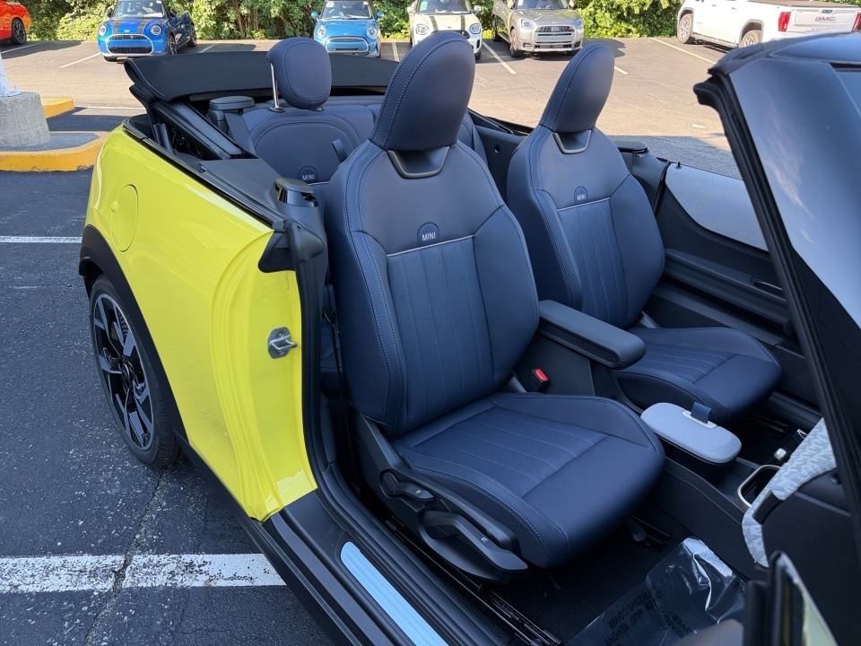 2026 MINI Convertible S - Photo 28