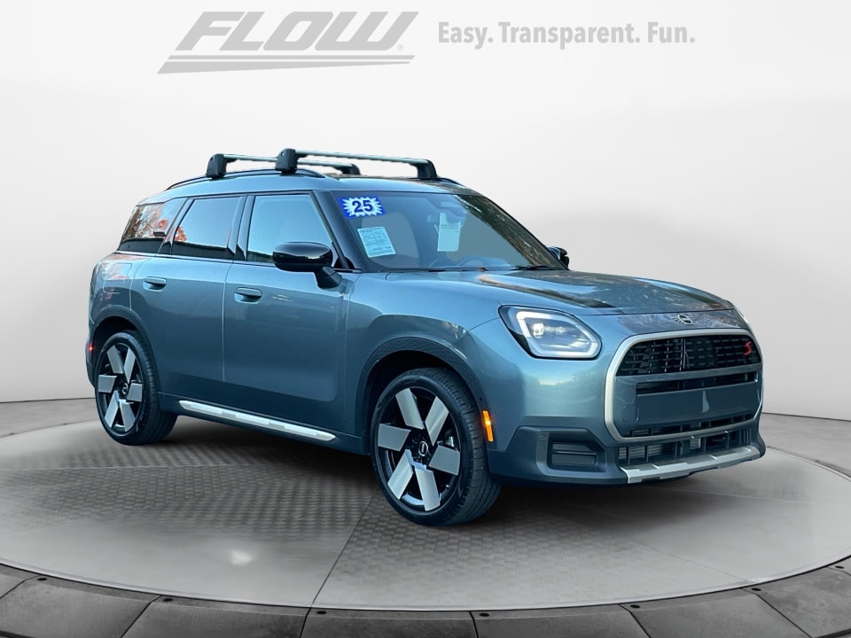 2025 MINI Countryman S's photo